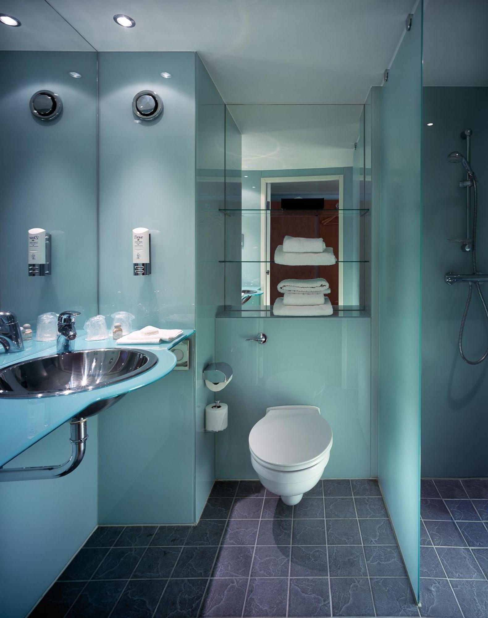 Standard Zimmer mit 2 Einzelbetten – barrierefrei
