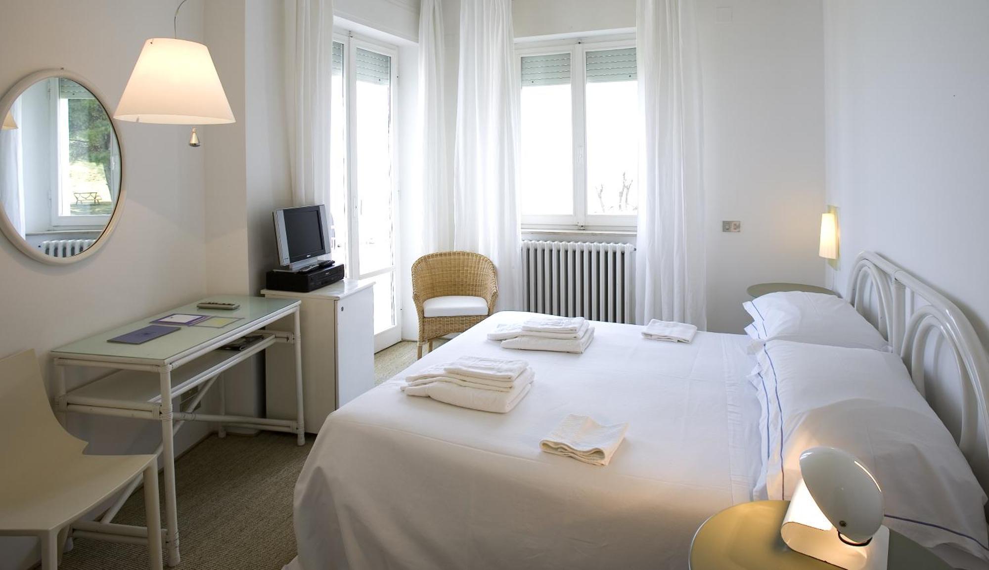 Comfort Tweepersoonskamer met 1 of 2 Bedden - Uitzicht op Zee
