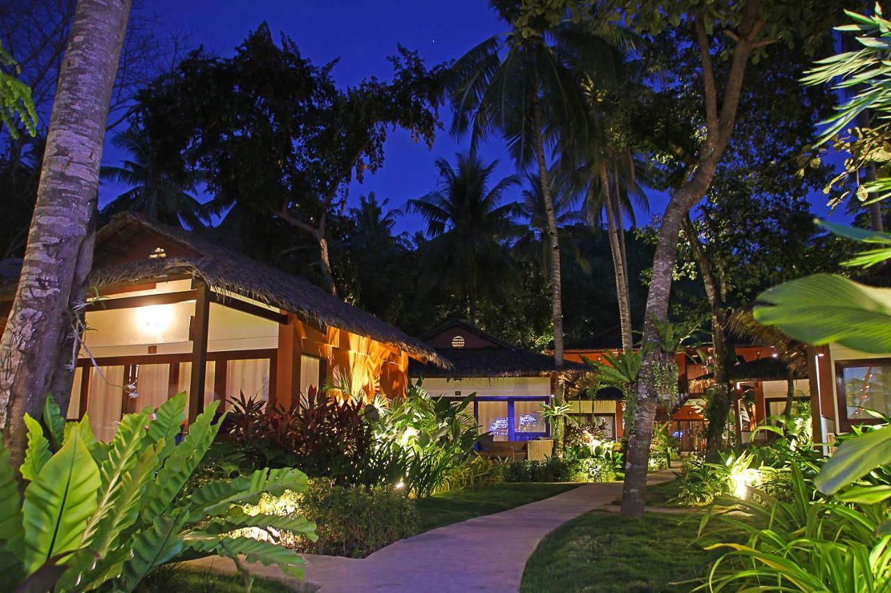 Deluxe Cottage with Garden View