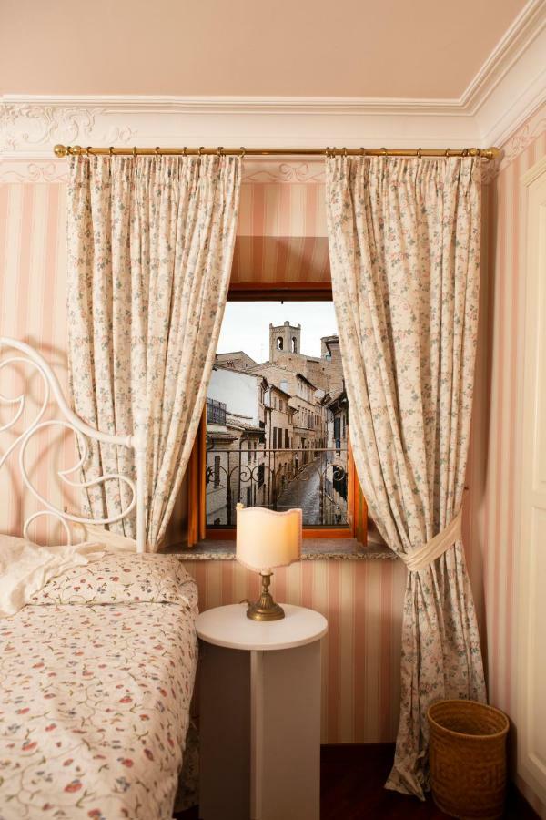 Camera Familiare con Vista Mare