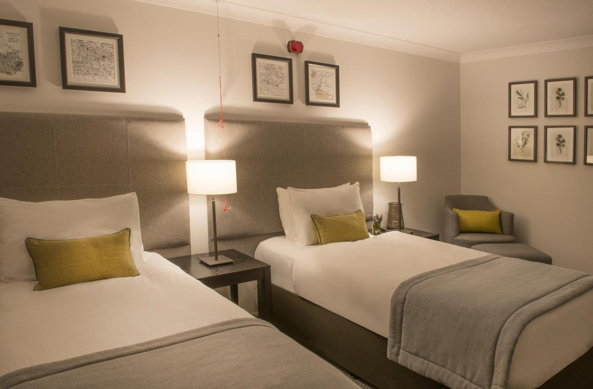 Standard Twin Room