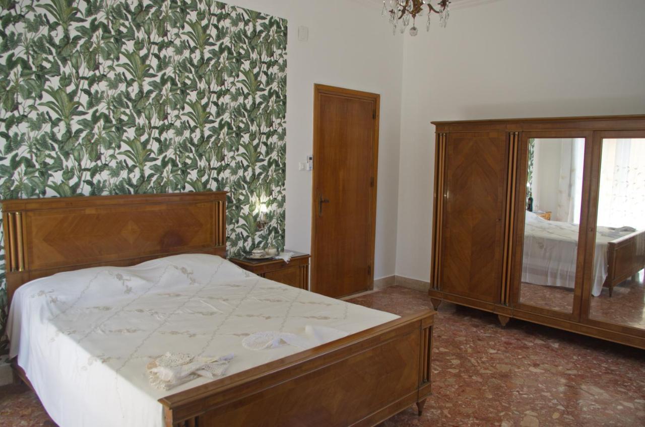 Triple Room with Private External Bathroom,918411775:JPEG