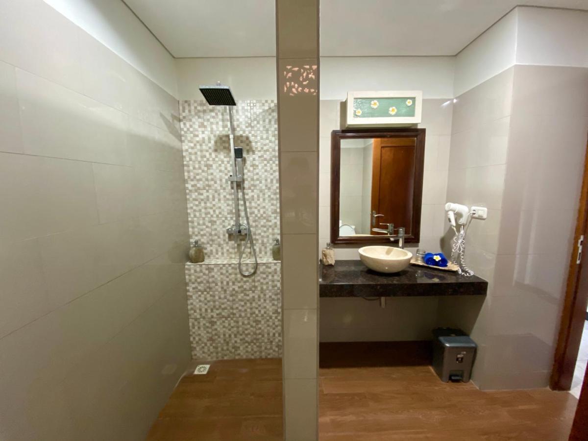 Deluxe Double or Twin Room with Sea View,945661399:JPEG