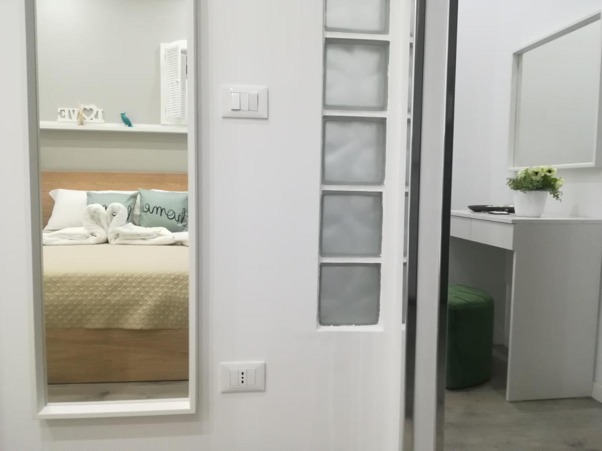 Deluxe Room (2 Adults + 1 Child)