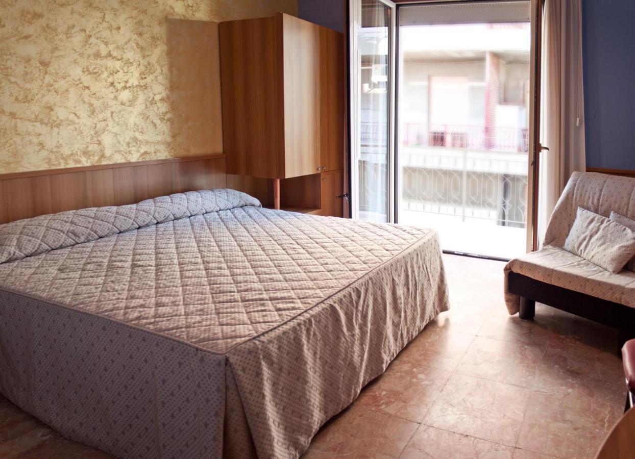 Deluxe Room,1044468646:JPEG