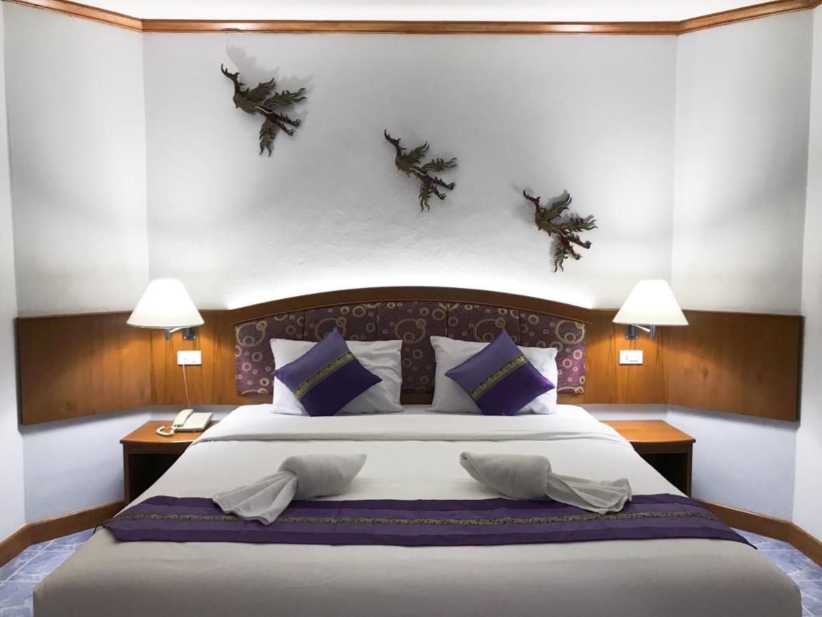 Deluxe Double Room,1028937754:JPEG