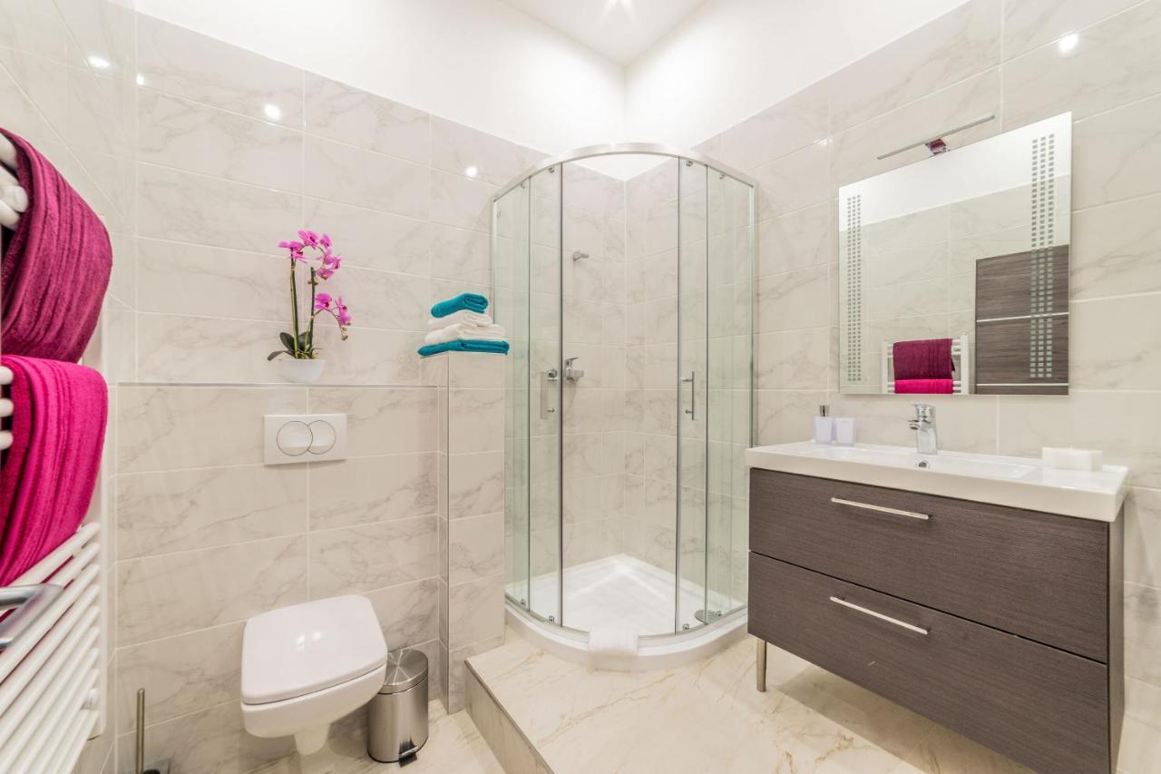 Deluxe Double or Twin Room with Balcony,952667005:JPEG