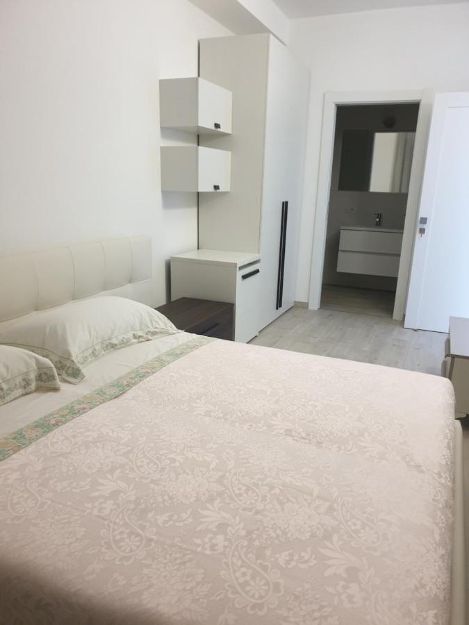 Double or Twin Room with Extra Bed,997299120:JPEG