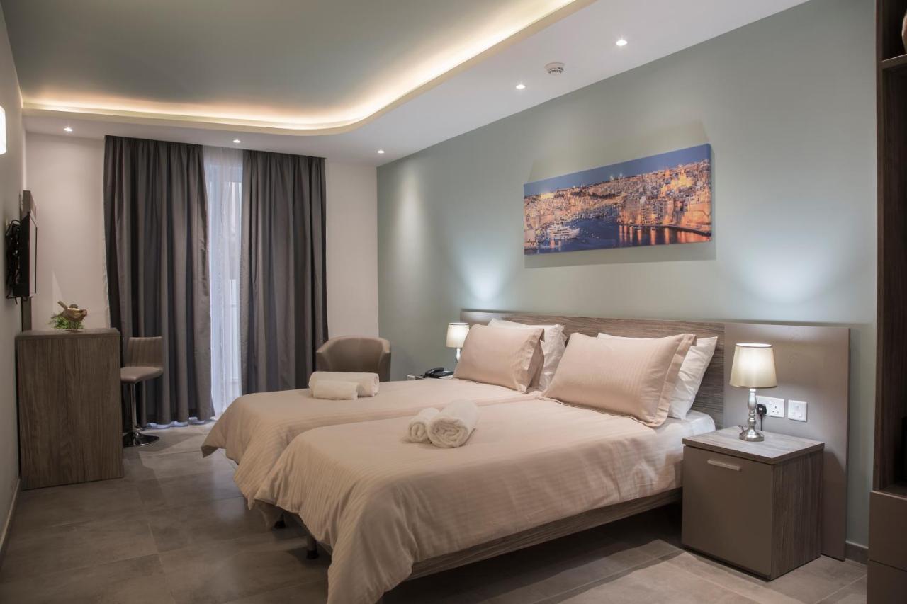 Double or Twin Room Shower