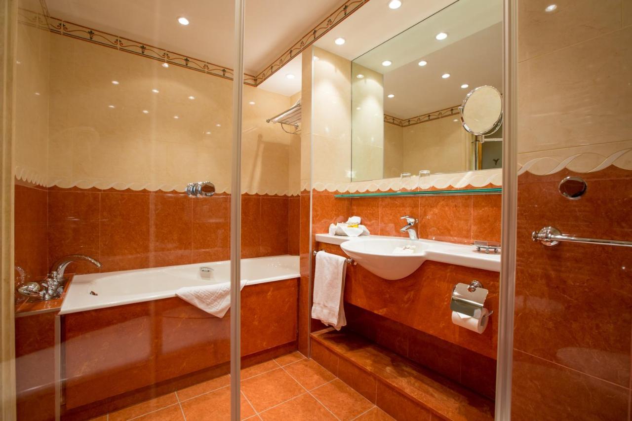 Double Room with Valley View