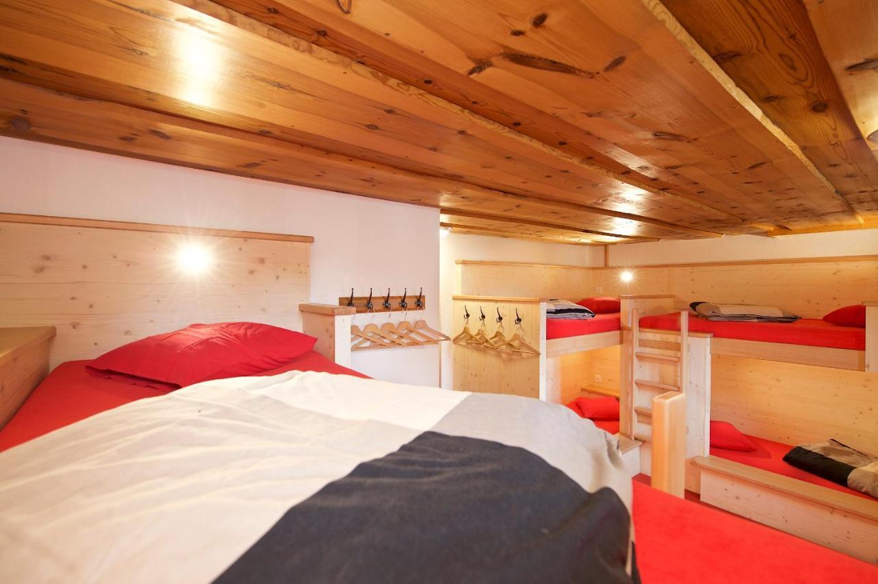 6-Bed Mixed Dormitory Room