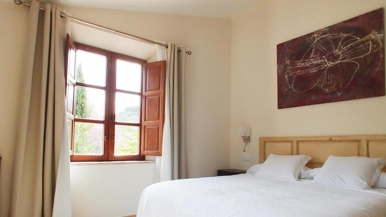 Double or Twin Room Garden View