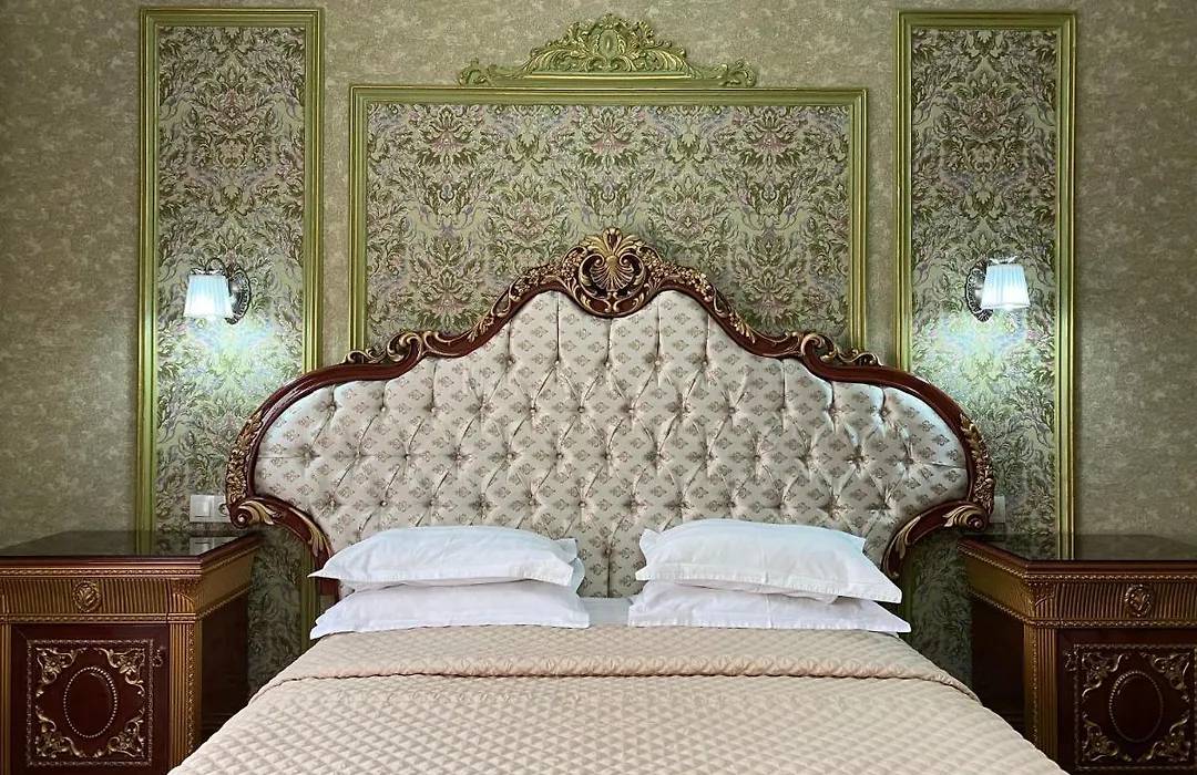 Lion Hotel-1