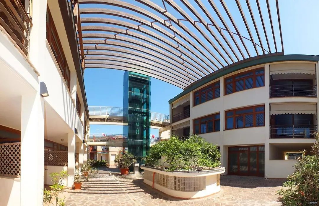 La Lanterna-1