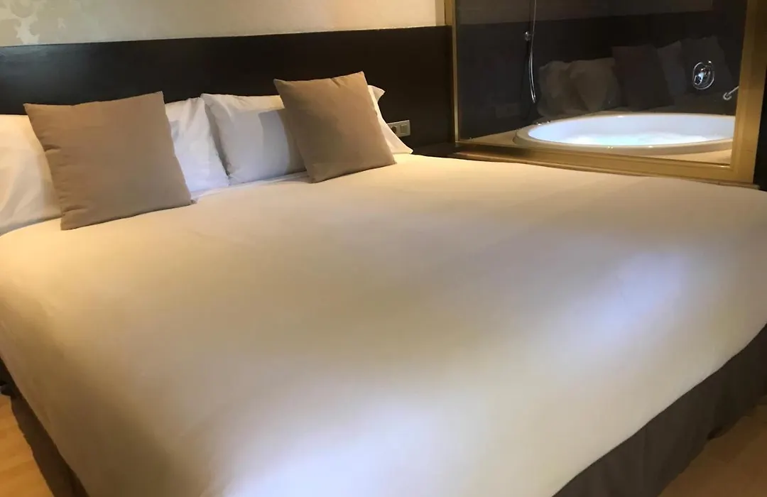 Hotel Punt 14 Barcelona Gava Mar-1