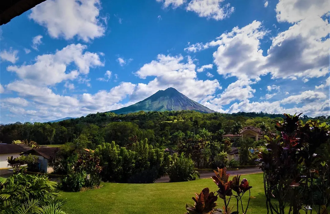 Arenal Paraiso Resort Spa & Thermo Mineral Hot Springs-1