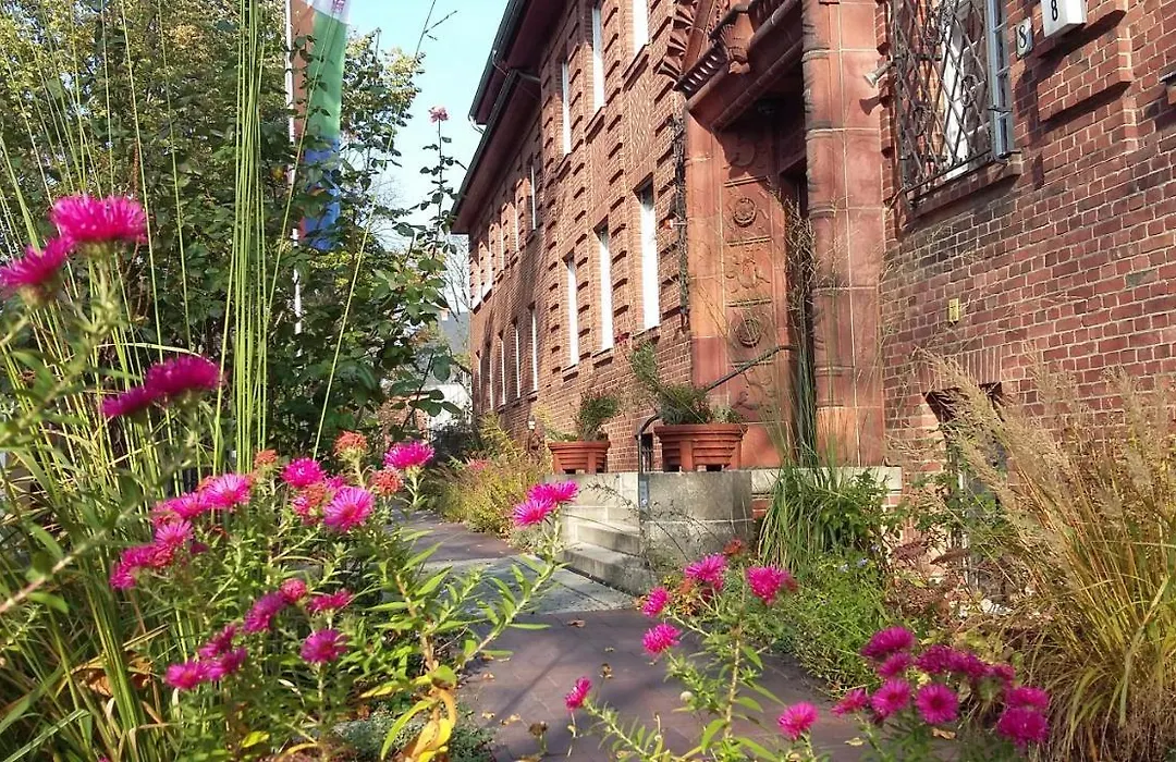 Gäste- und Tagungshaus am Glockengarten-1