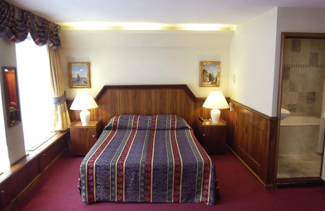 Rembrandtplein Hotel-1