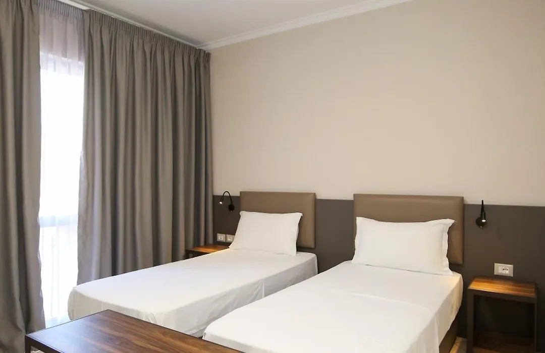 Regina Garden Vlore-1