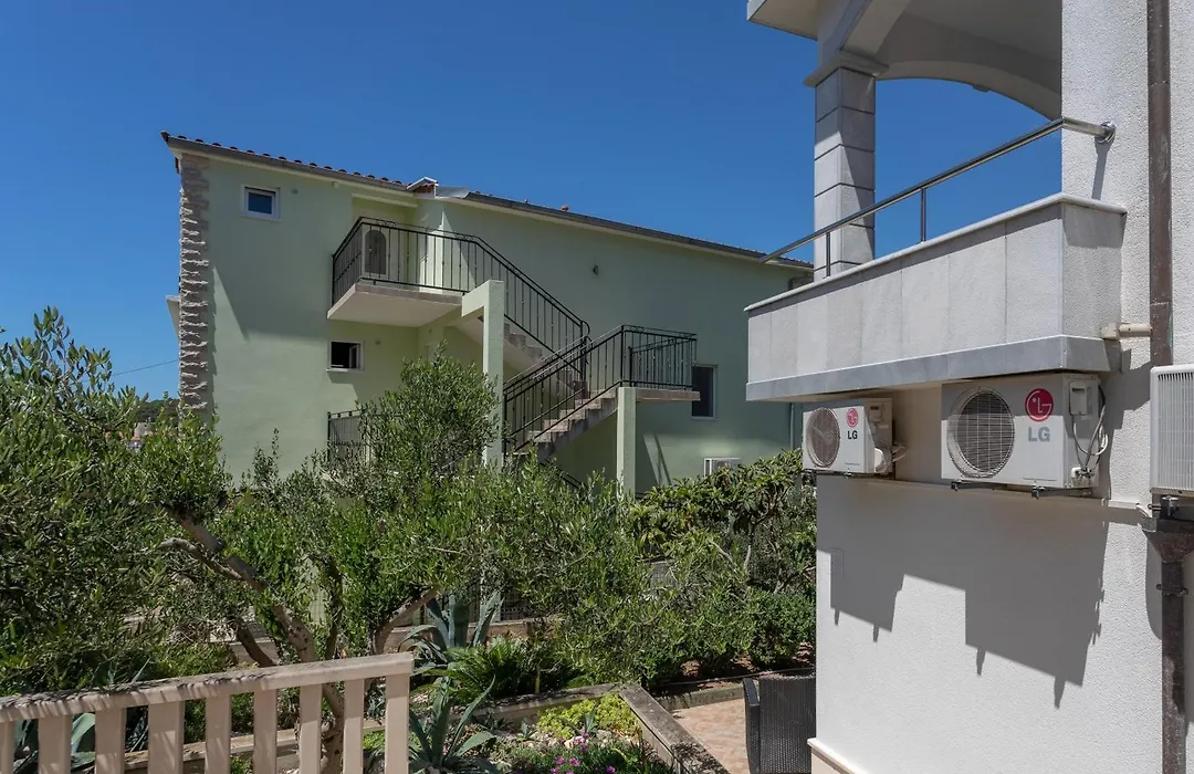 Apartmani Jakic 2-1