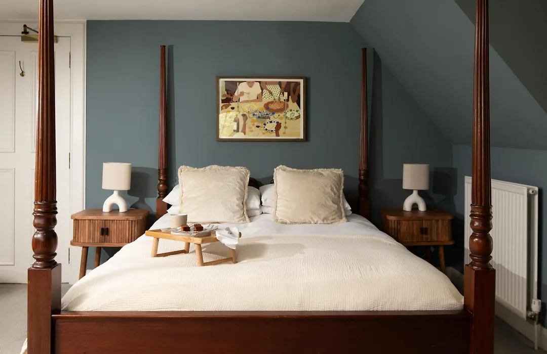 Celentano'S Restaurant With Rooms-1