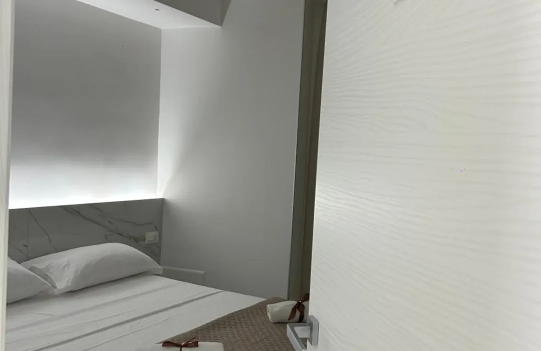 Emerald Rooms-1