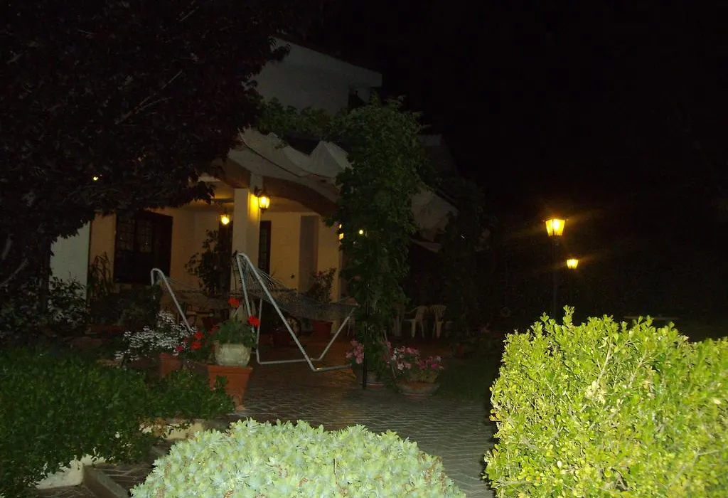L'albero Del Pepe-1