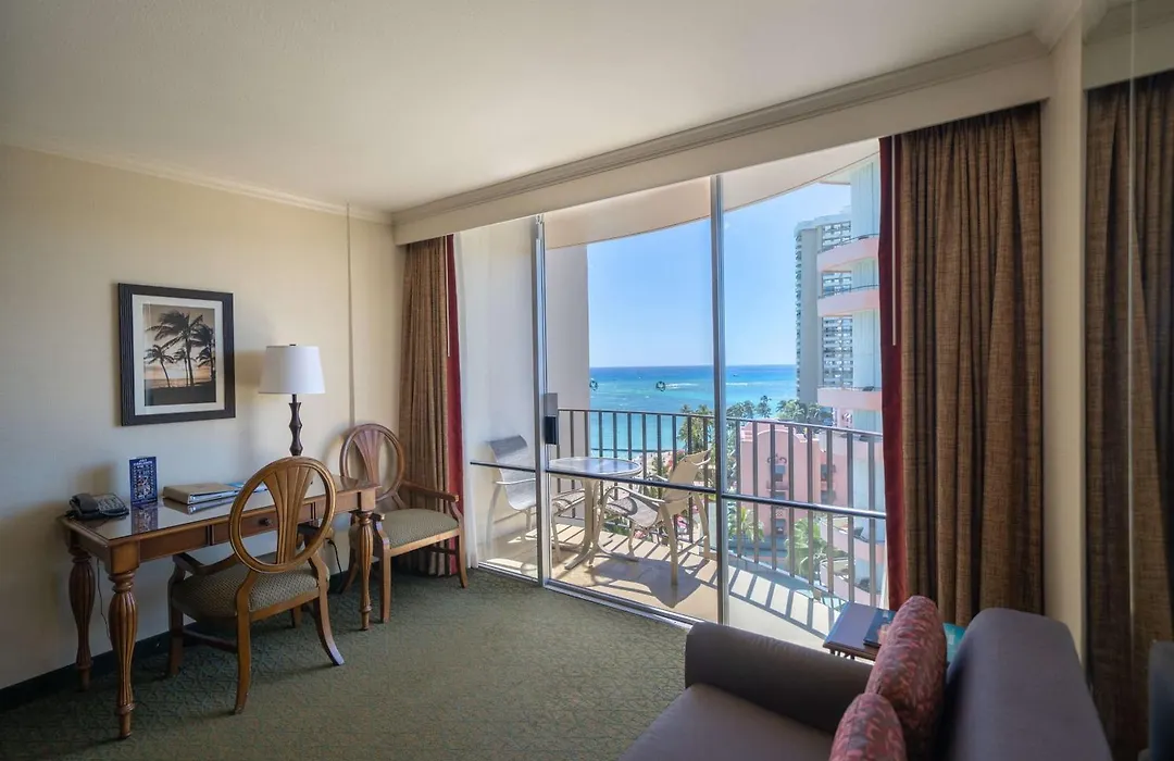 Outrigger Waikiki Beach Resort-1
