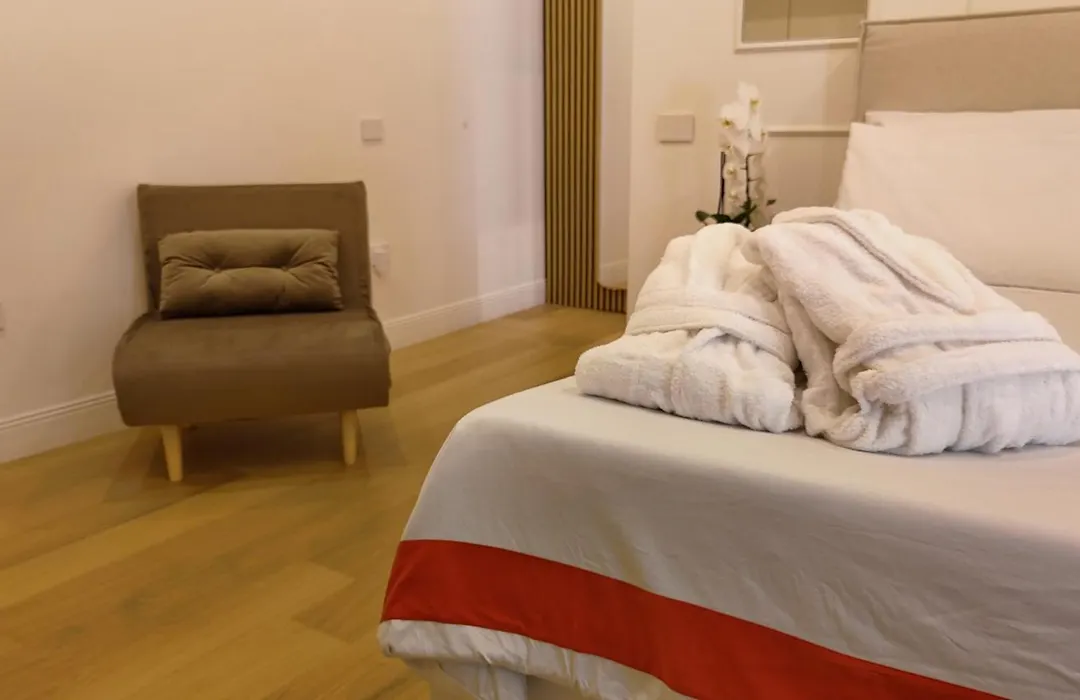 Raffaella Home-1