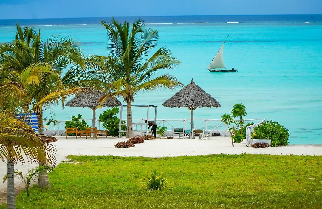 Raffia Boutique Hotel-1