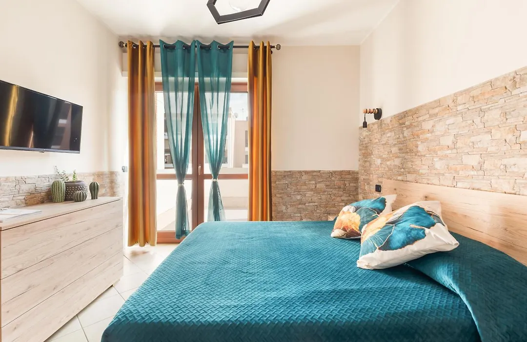 Giramondo Guest house-1