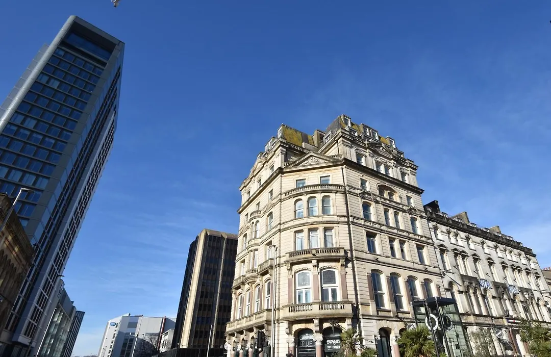 Royal Hotel Cardiff By Belvilla-1