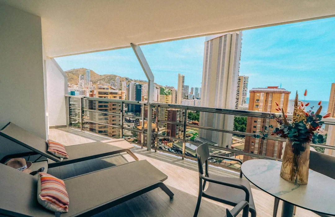 Marina Resort Benidorm - The Original Benidorm Vibe-1