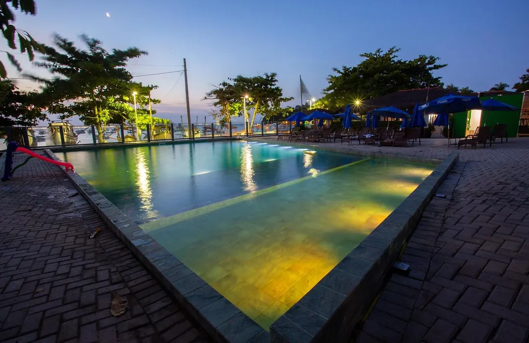 Hotel Pé na Areia-1