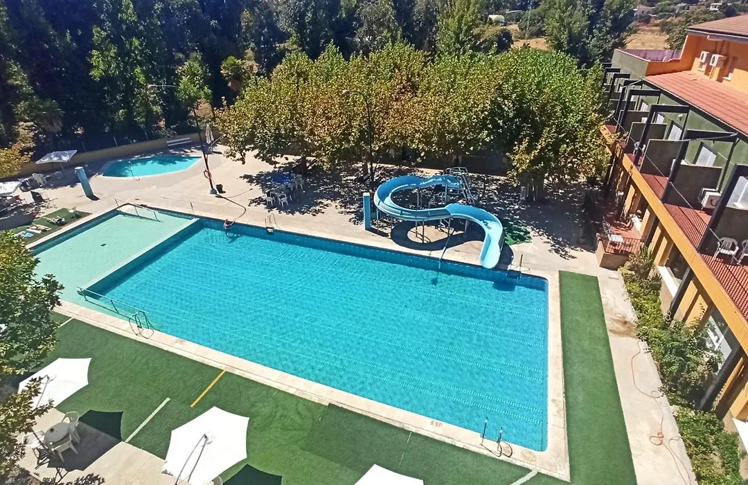 Hotel Río Piscina-1