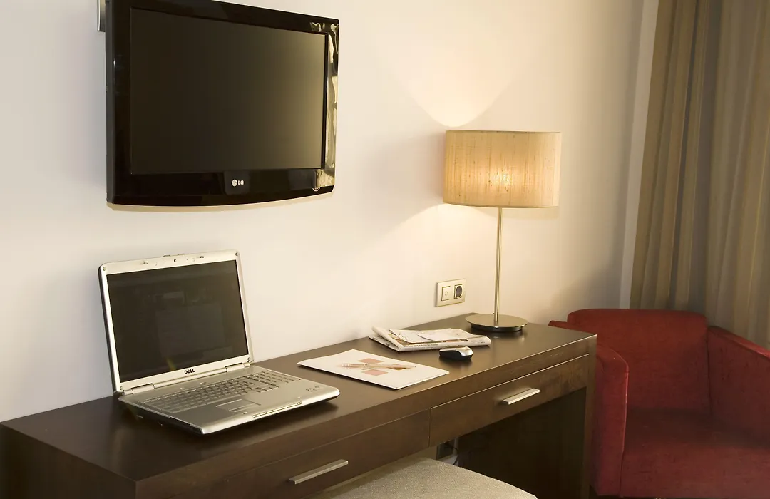 Hotel Compostela-1