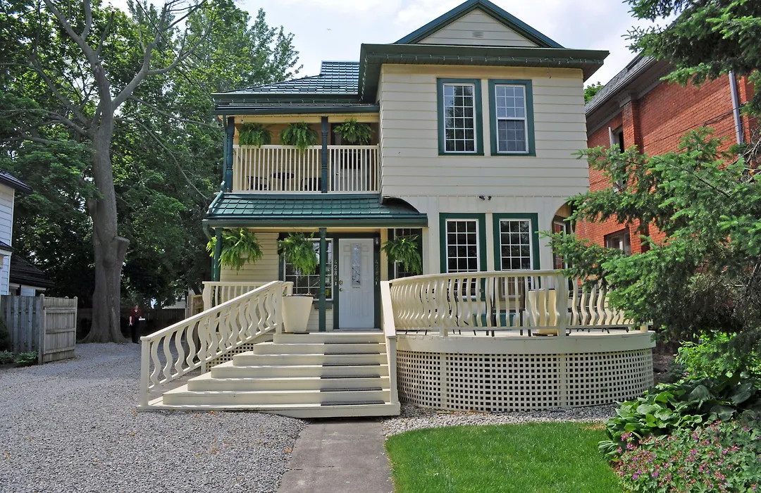Ellis House Bed & Breakfast-1