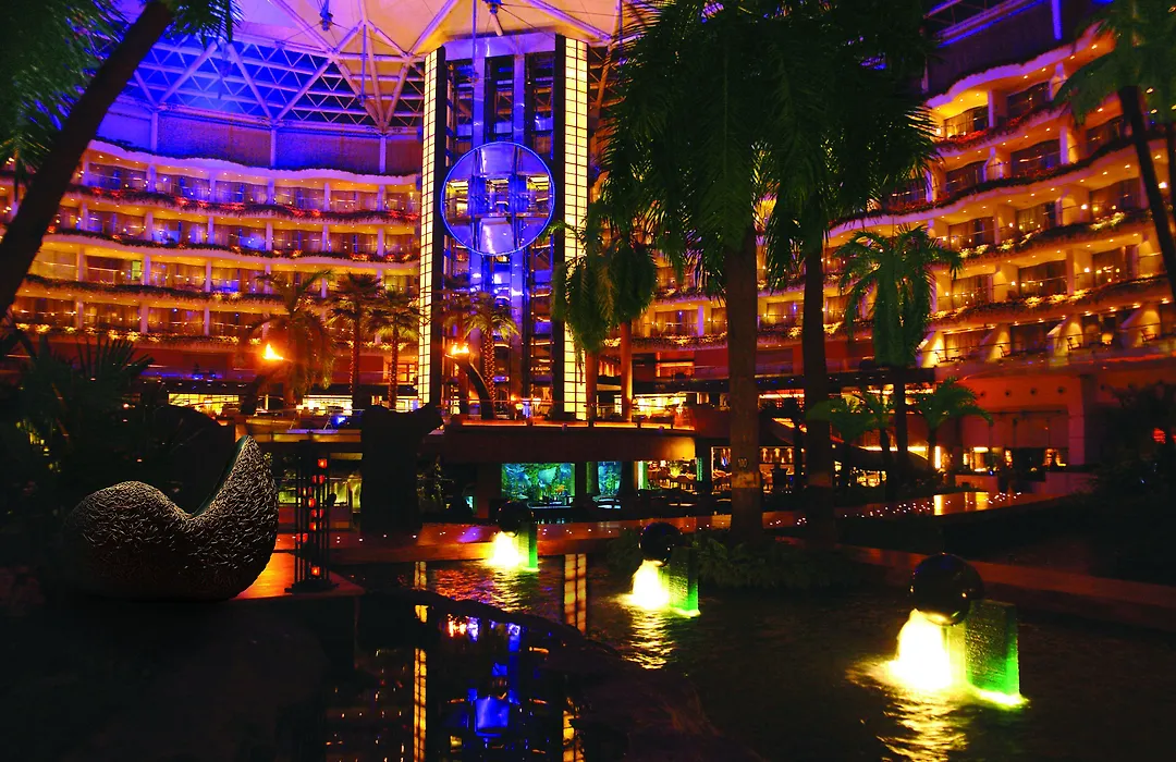 Hotel Sahara Star-1