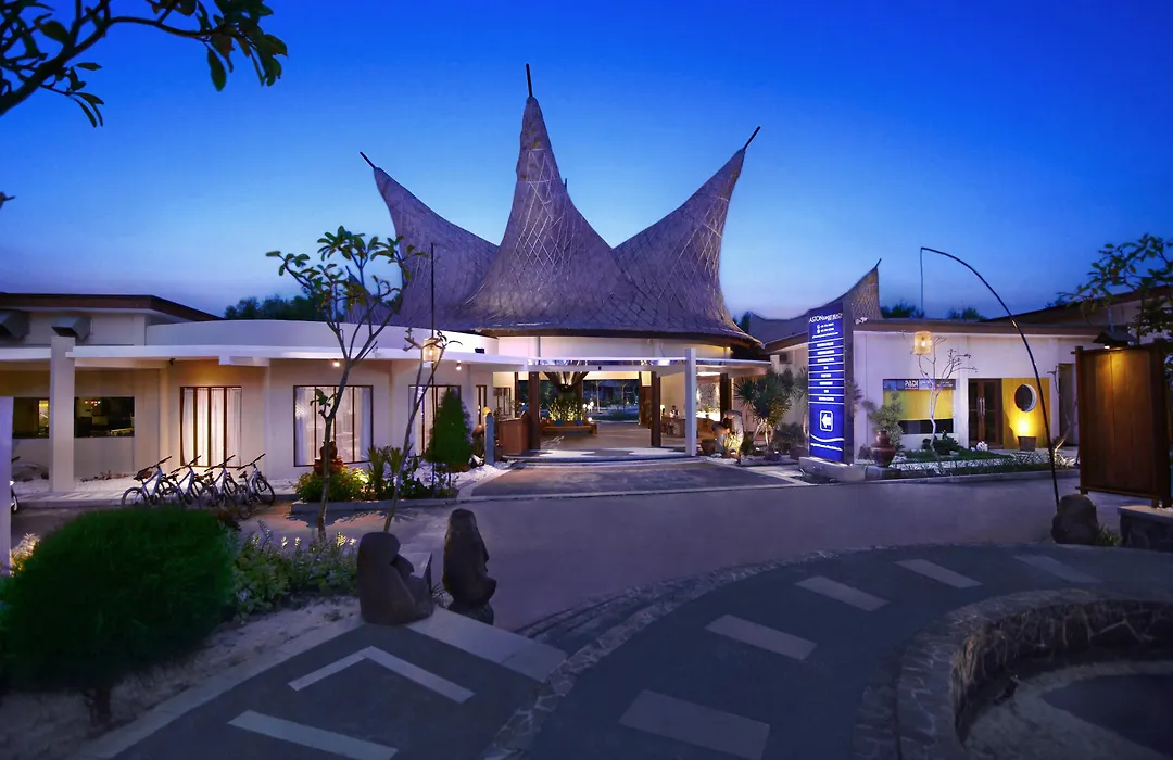 Aston Sunset Beach Resort - Gili Trawangan-1