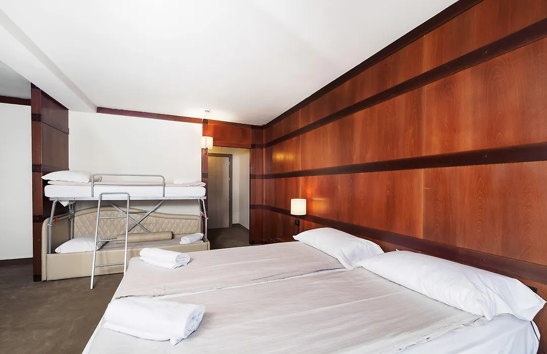 Hotel Piandineve-1