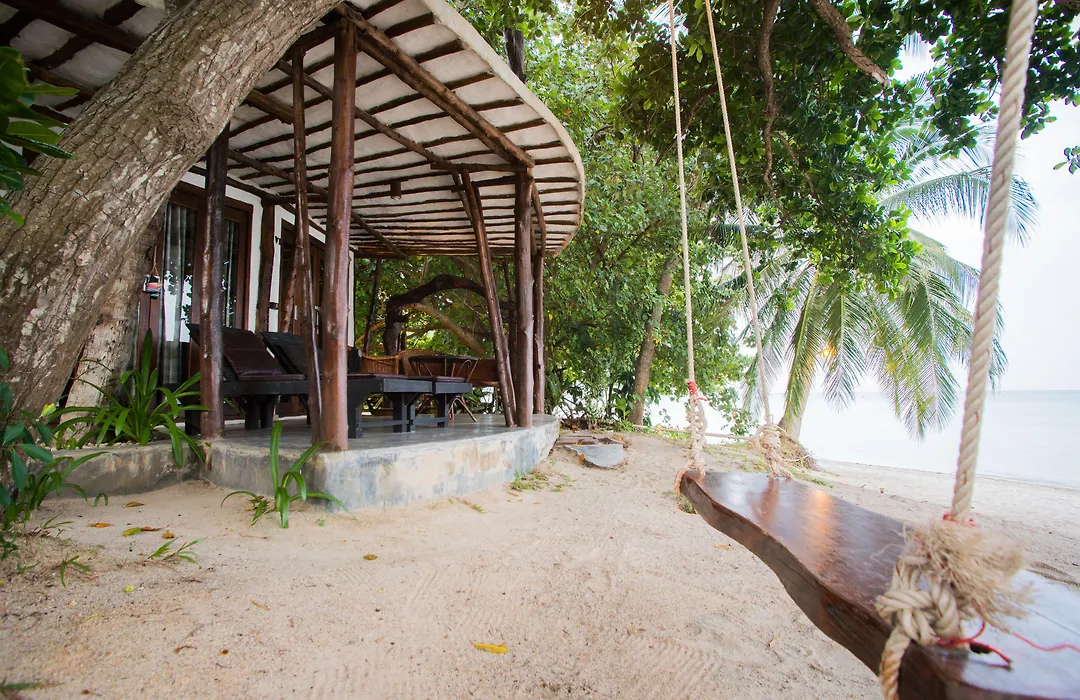 B52 Beach Resort-1