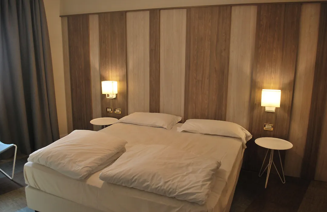 Hotel Europa-1