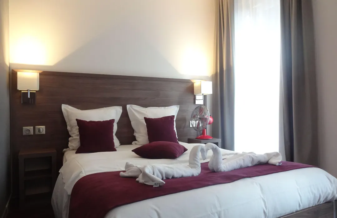 Hotel La Perle Montparnasse-1