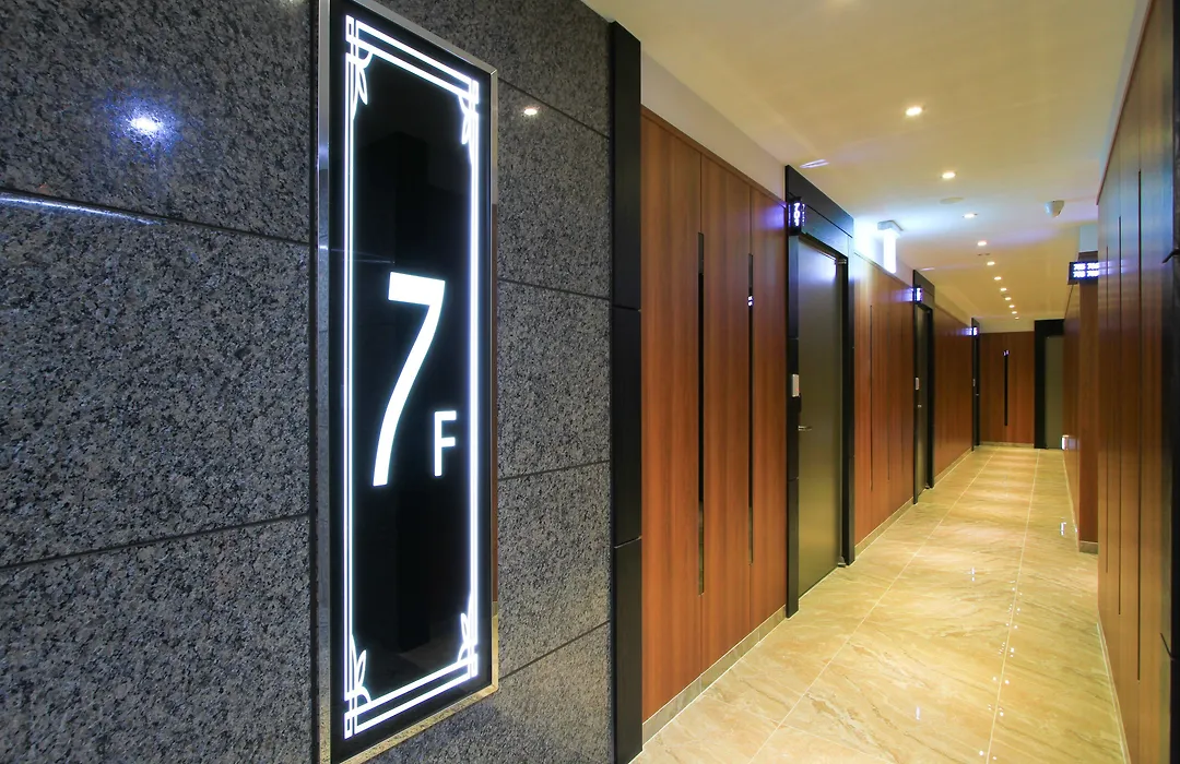 Lion Hotel-1