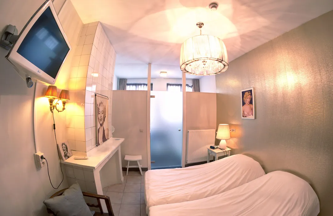 Hotel Urban Dreams-1