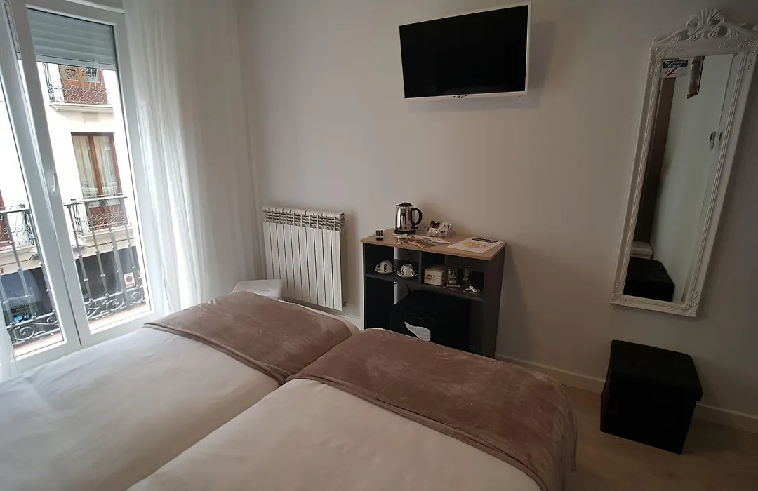 Hostal Puente de Hierro-1