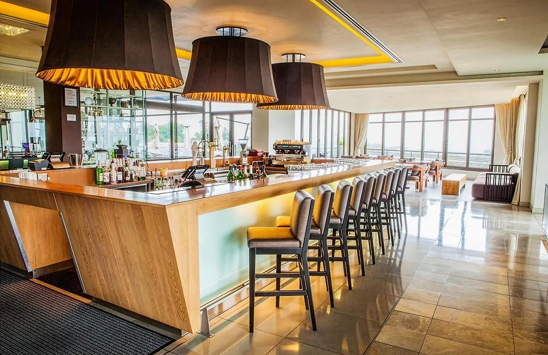Southern Sun Hyde Park Sandton-1