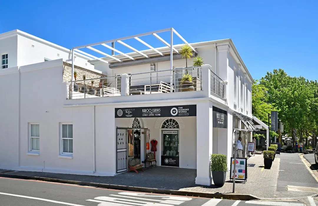 Le Petit Bijou Aparthotel-1