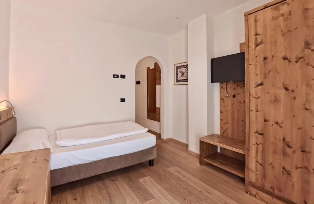 Hotel Cristallo-1