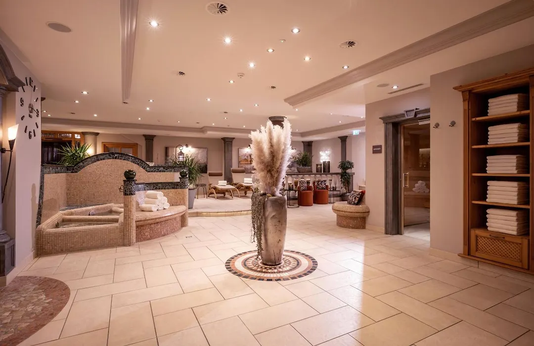 Hotel Zentral ****Superior-1
